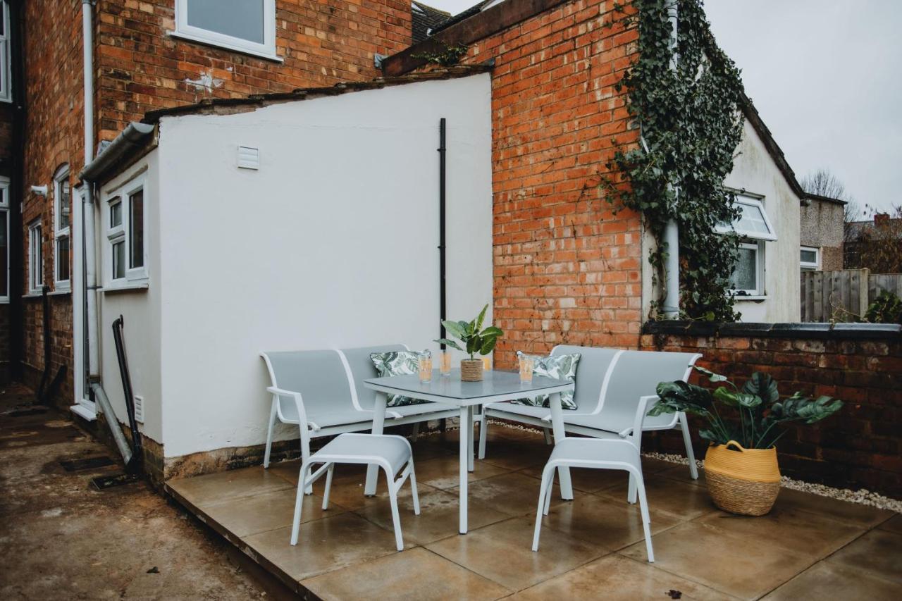 Townhouse House Ideal Contractors In Rugby Buitenkant foto