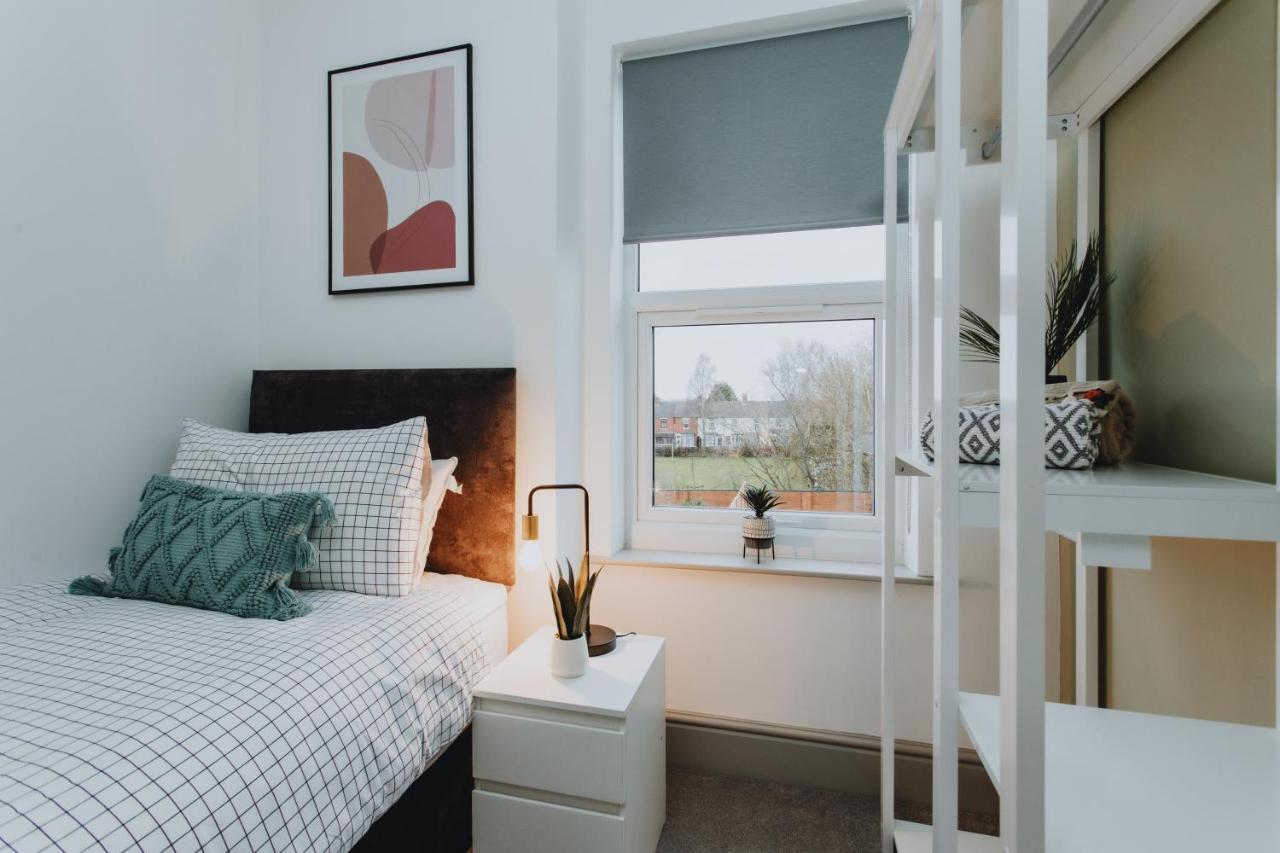 Townhouse House Ideal Contractors In Rugby Buitenkant foto